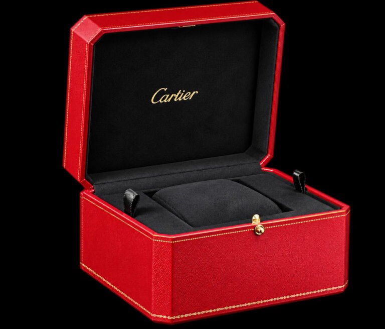 Caja Cartier Roja con Interior Negro para Reloj