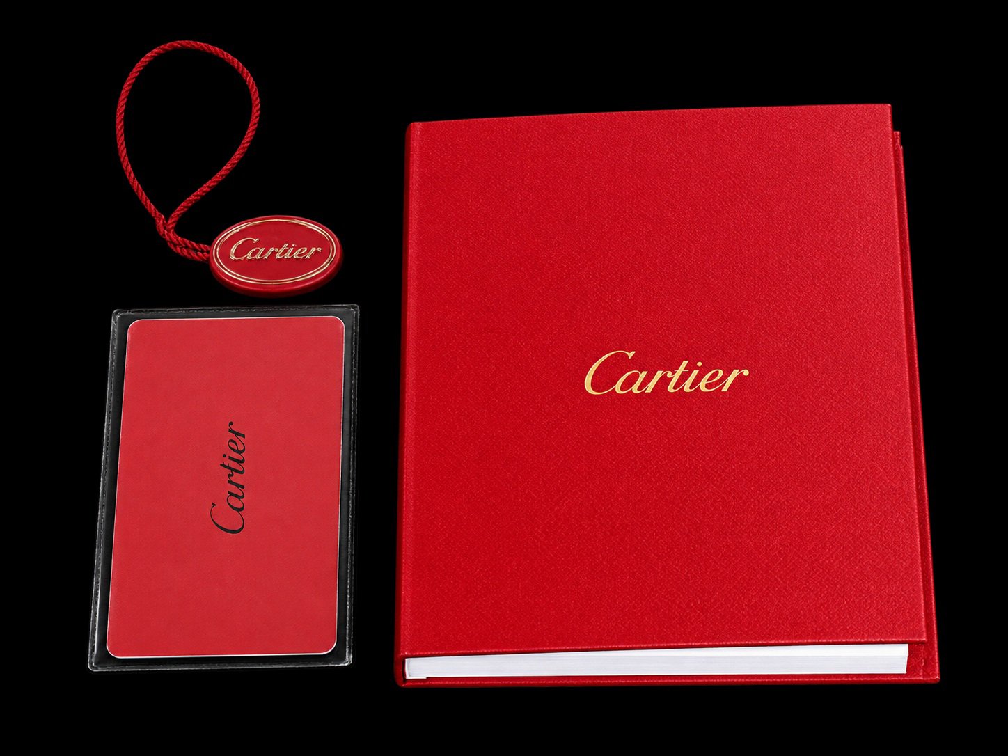 Contenido de caja Cartier roja para reloj